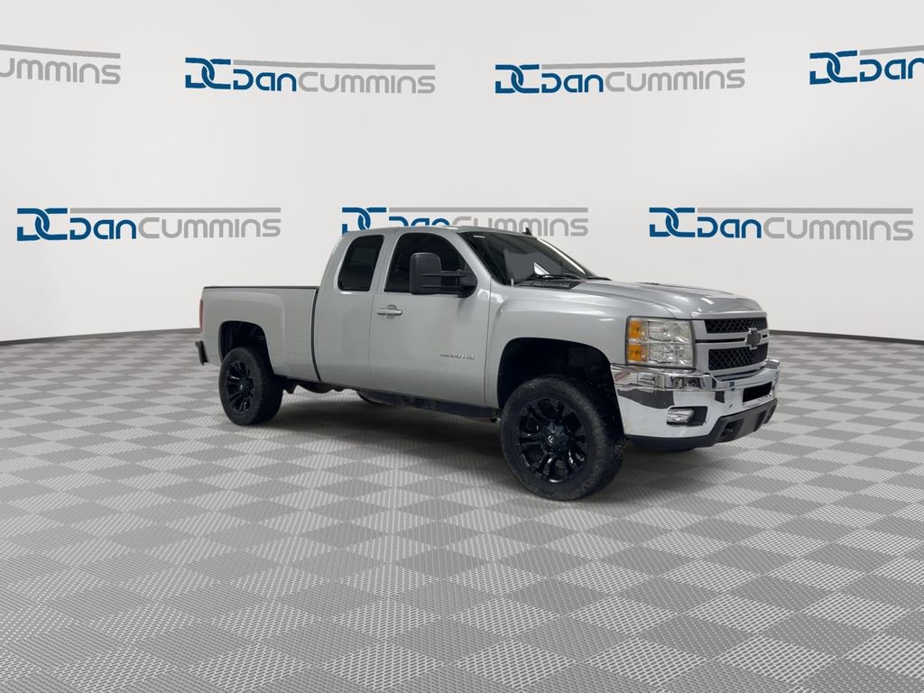 Used 2011 Chevrolet Silverado 2500 LTZ w/ LTZ Plus Package AWD/4WD image 2