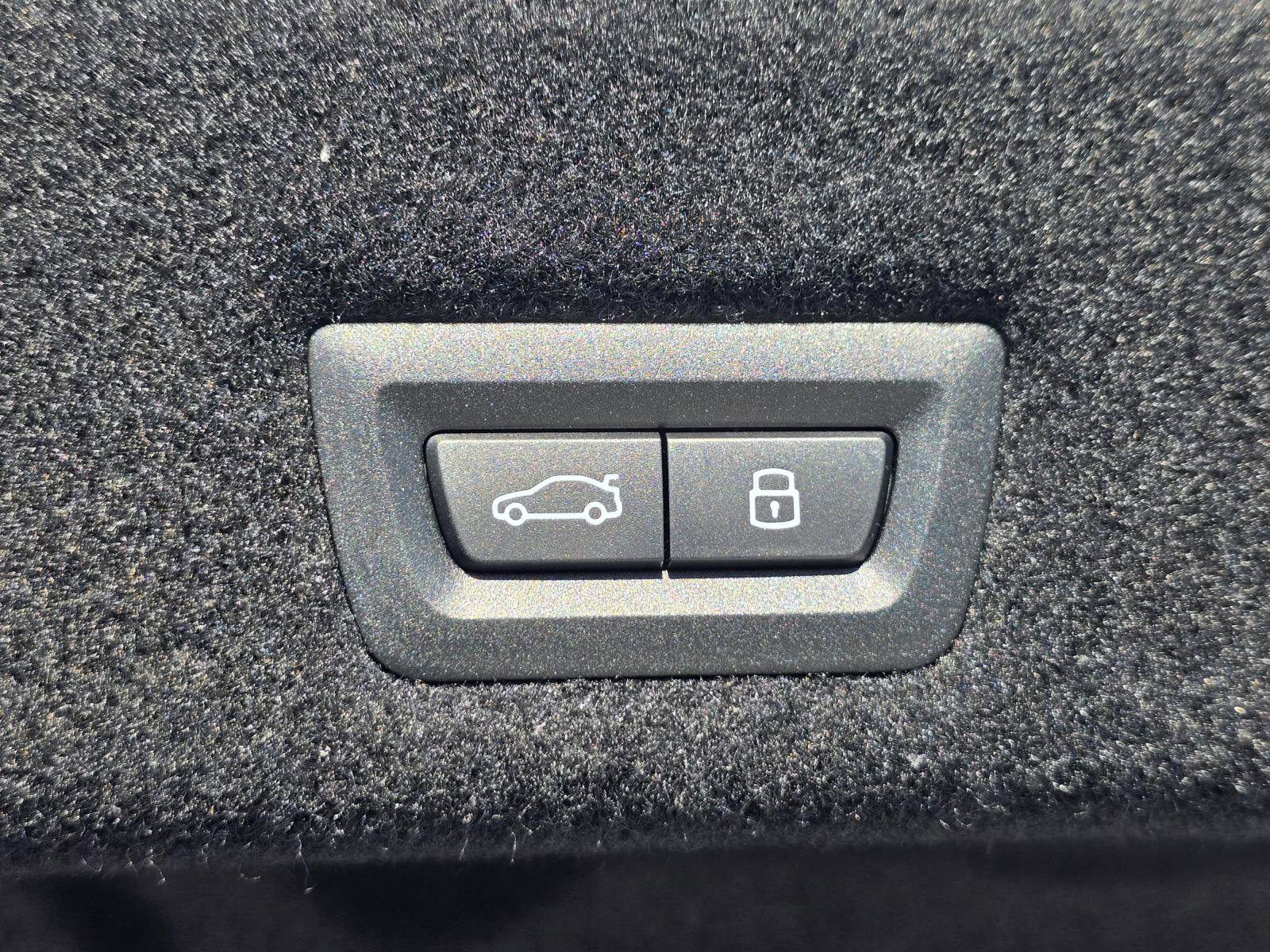 New 2026 BMW 760i xDrive w/ Luxury Rear Seating Package AWD/4WD image 9