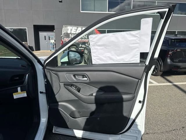 New 2026 Nissan Rogue SV image 25