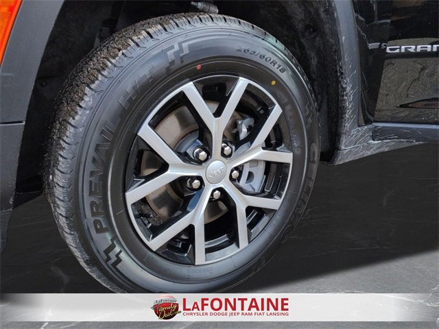 Certified 2024 Jeep Grand Cherokee L Limited w/ Luxury Tech Group II image 34