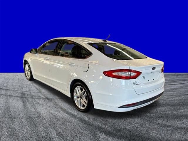 Used 2016 Ford Fusion SE FWD image 5