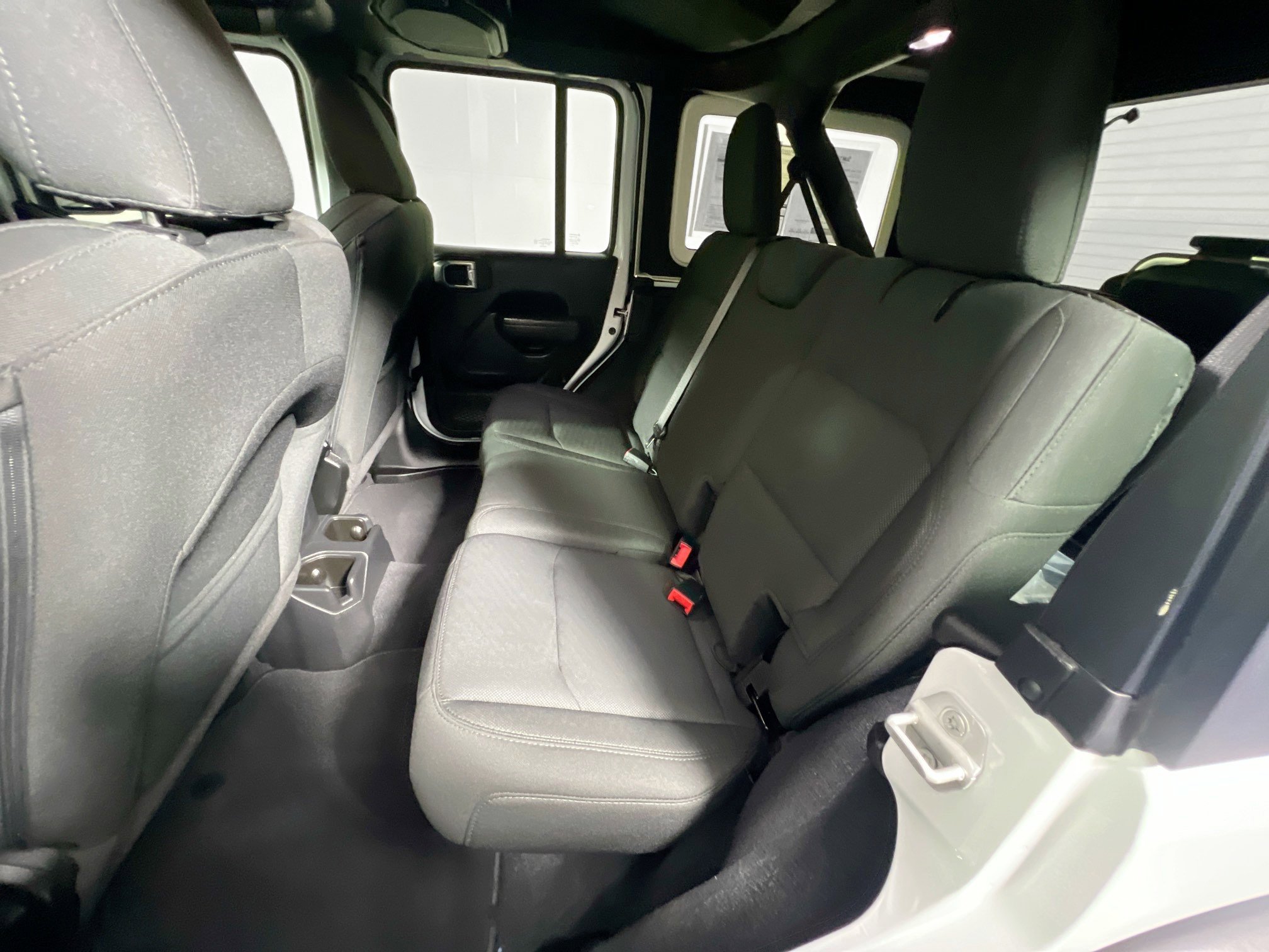 Used 2023 Jeep Wrangler Altitude image 27