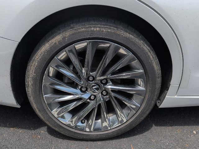 Used 2024 Lexus ES 300h w/ Technology Package FWD image 7