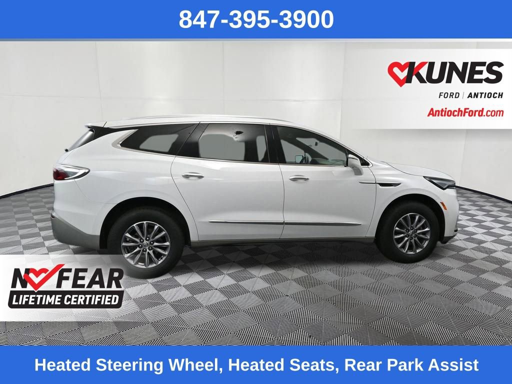 Used 2024 Buick Enclave Premium image 2