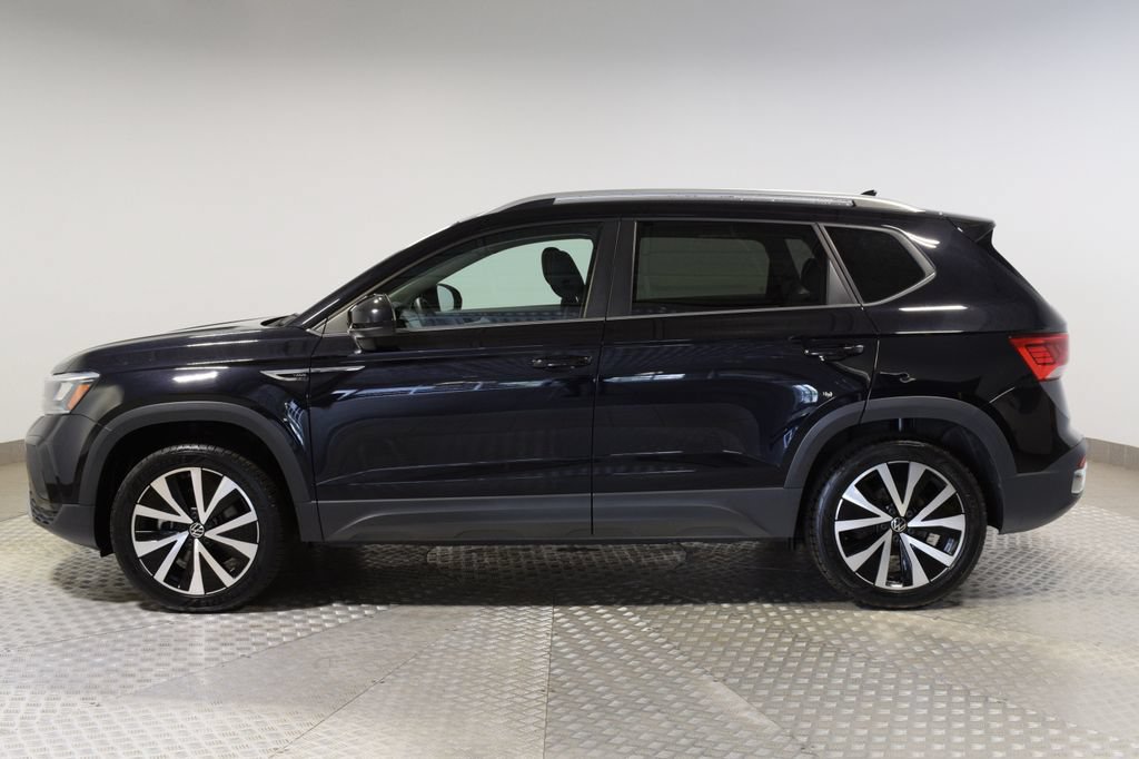 Used 2023 Volkswagen Taos SE w/ Panoramic Sunroof Package AWD/4WD video 2