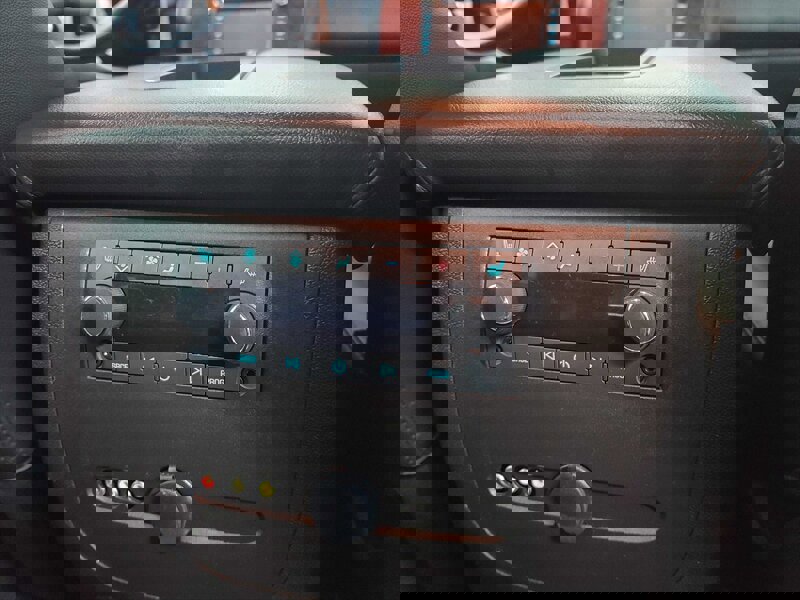 Used 2012 Chevrolet Suburban LTZ image 22