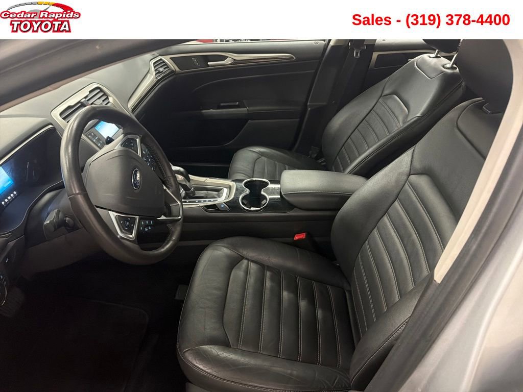 Used 2015 Ford Fusion SE w/ Equipment Group 202A image 11