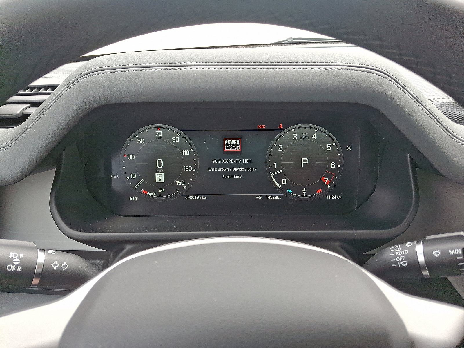 New 2026 Land Rover Defender 110 X-Dynamic SE AWD/4WD image 8
