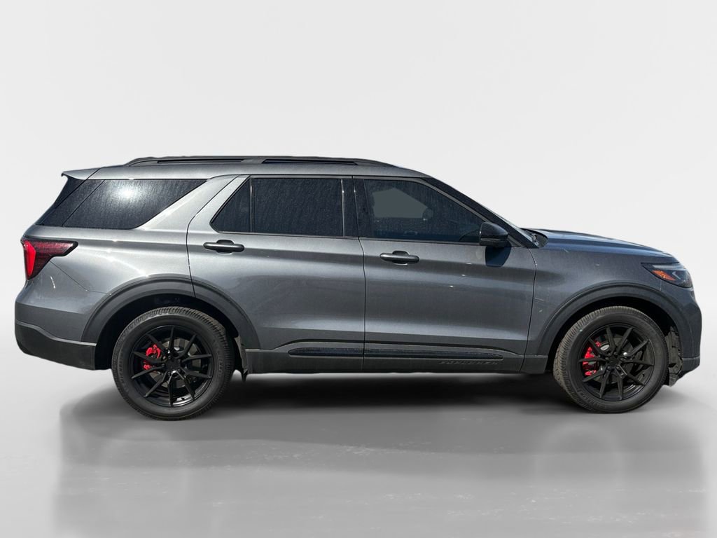Used 2025 Ford Explorer ST AWD/4WD image 6
