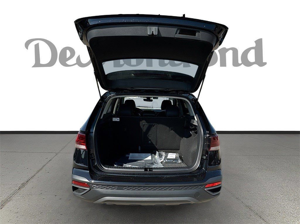 Used 2024 Volkswagen Taos SE FWD image 29