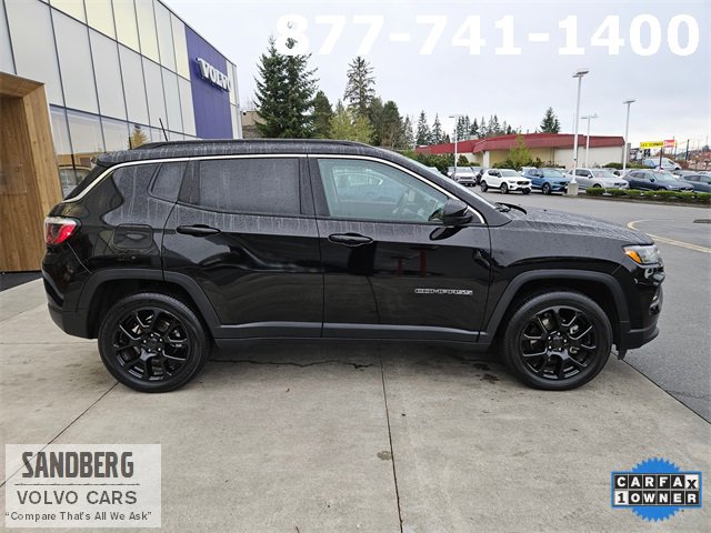 Used 2022 Jeep Compass Latitude image 4