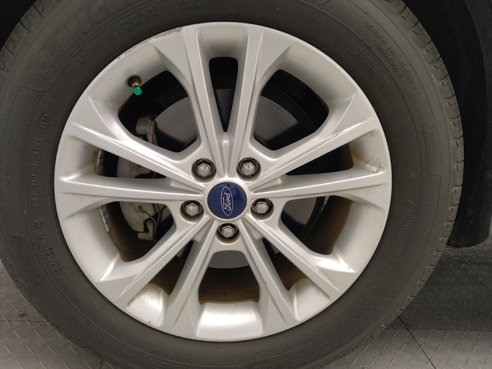Used 2017 Ford Escape SE w/ Equipment Group 201A FWD image 31