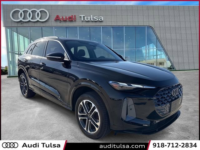 Used 2025 Audi Q5 2.0T Premium w/ 19" Wheel Package image 1