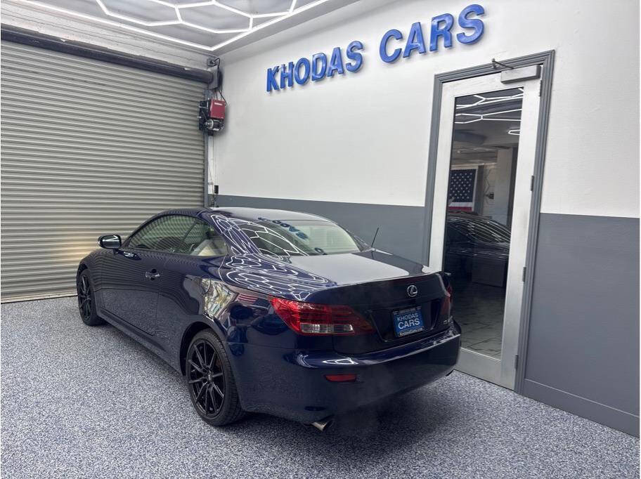 Used 2011 Lexus IS 250C RWD image 3