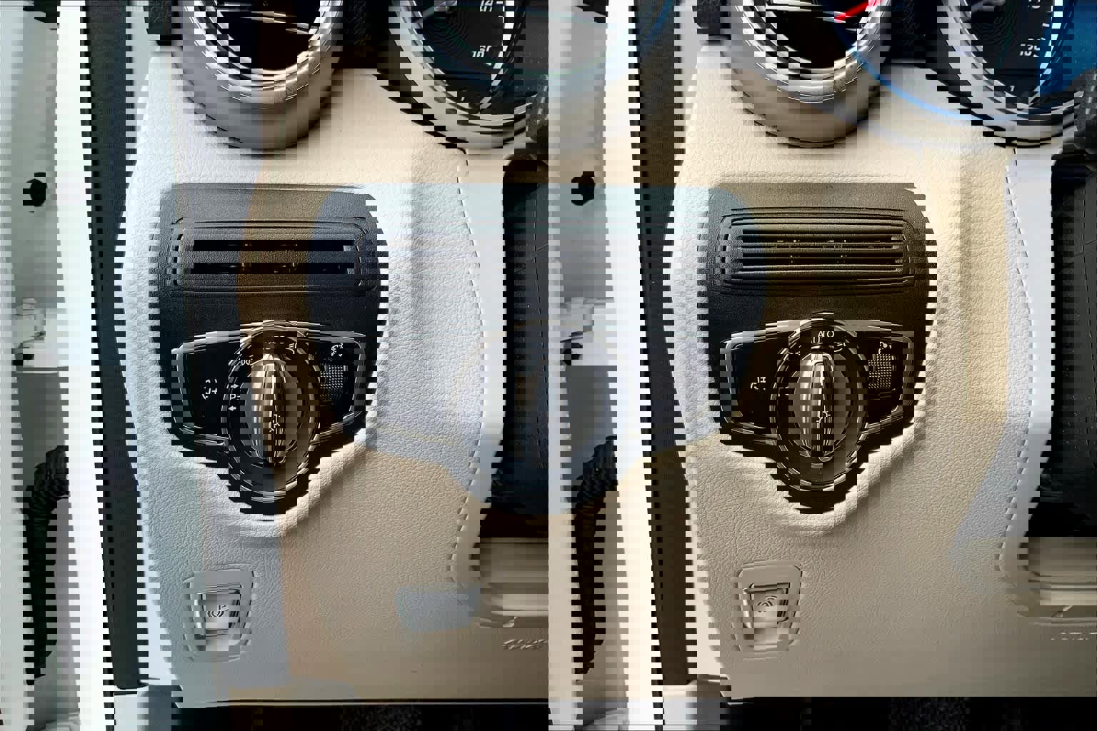 Certified 2022 Mercedes-Benz GLC 300 image 32