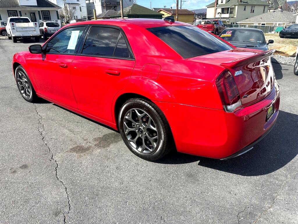Used 2016 Chrysler 300 S image 4