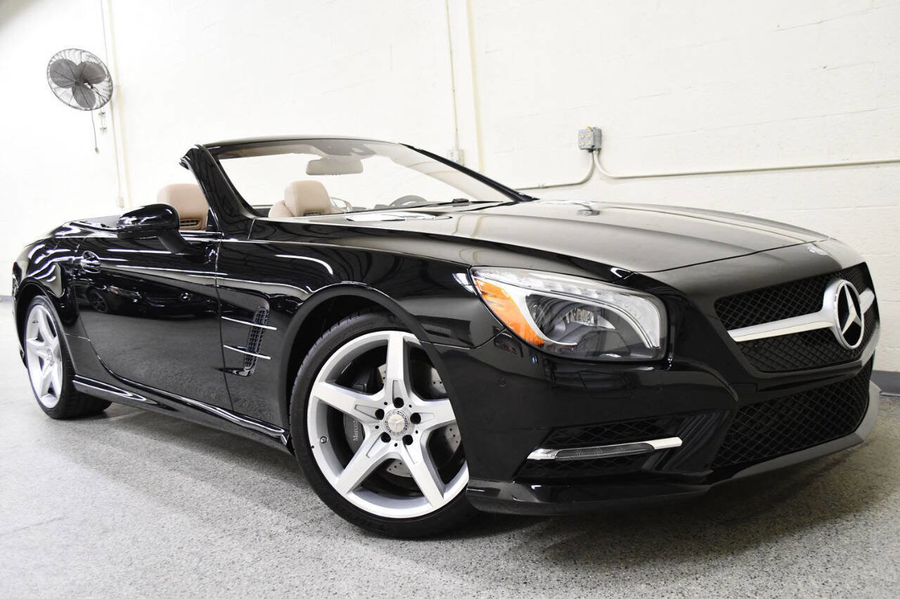 Used 2016 Mercedes-Benz SL 550 SL 550 2dr Convertible image 2
