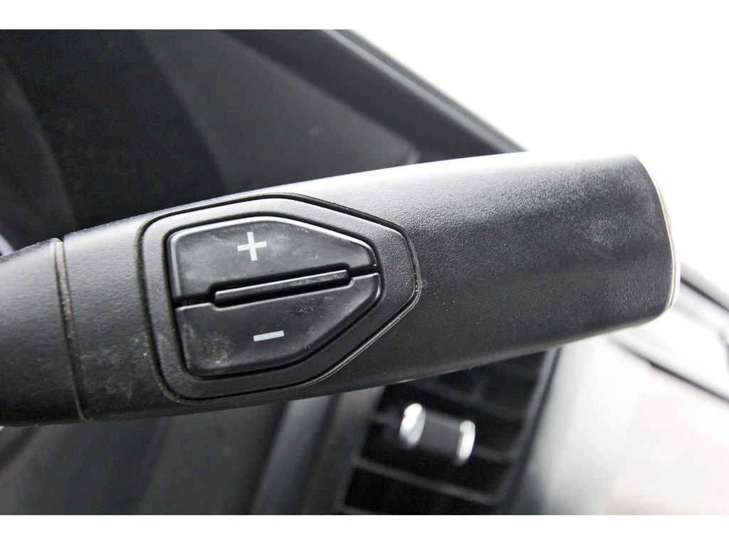 Used 2025 Ford F250 XLT image 18