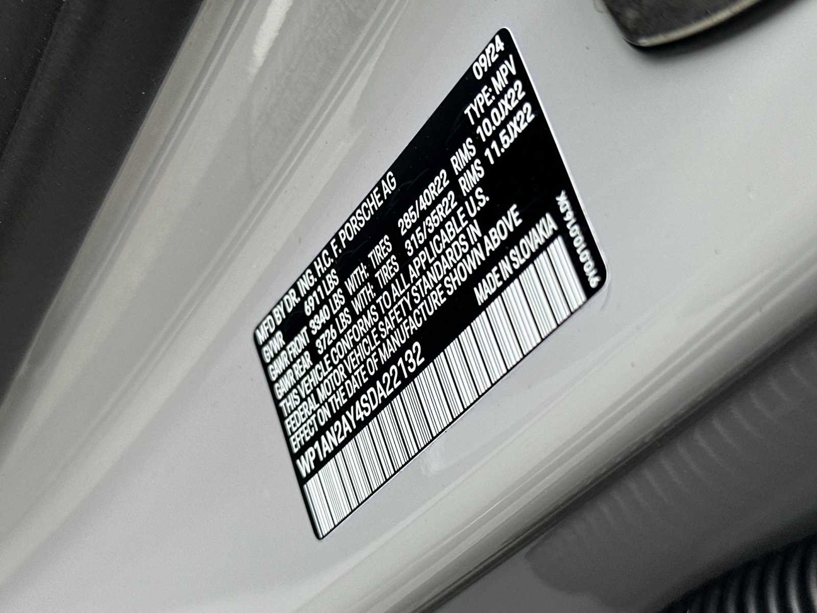 Certified 2025 Porsche Cayenne S AWD/4WD image 25