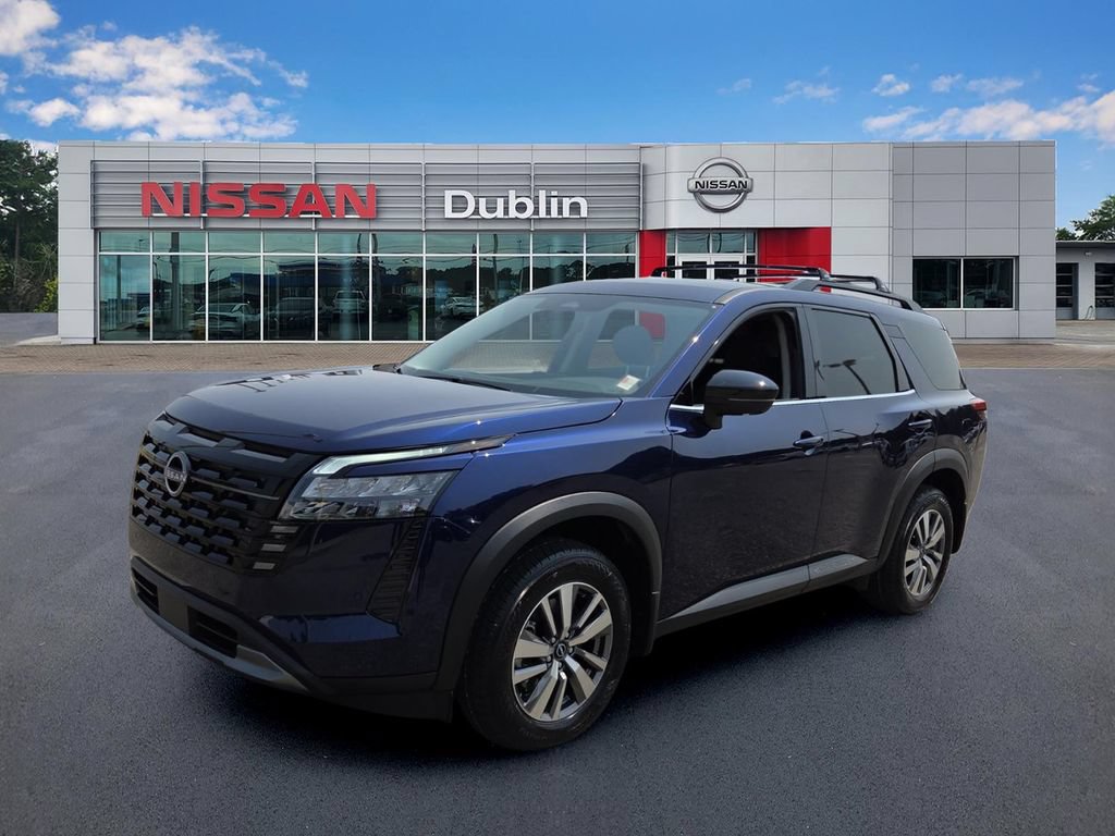 New 2026 Nissan Pathfinder SL w/ Cargo Package