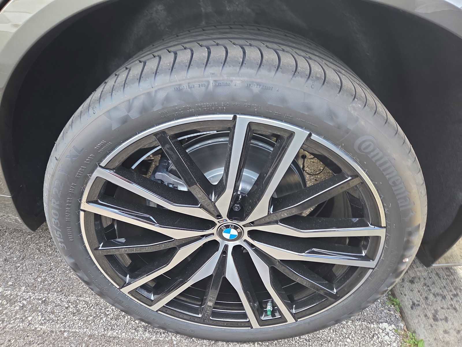 New 2026 BMW X5 sDrive40i w/ M Sport Package image 8