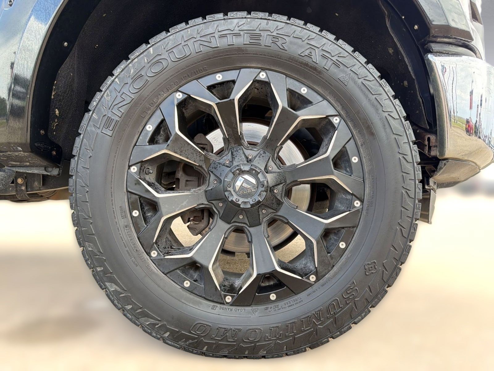 Used 2015 Ford F150 XLT w/ Equipment Group 302A Luxury AWD/4WD image 11