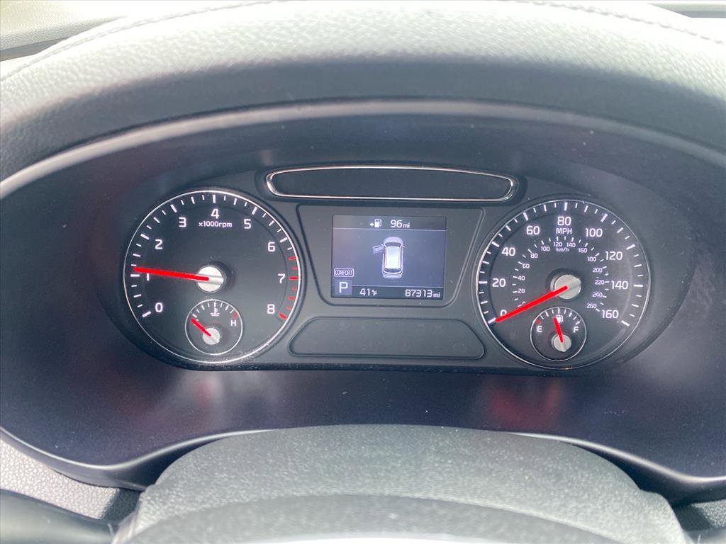 Used 2020 Kia Sorento S image 18