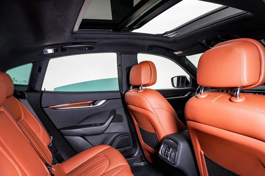 Used 2022 Maserati Levante GT image 17