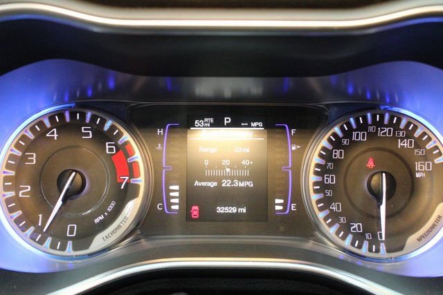 Used 2016 Chrysler 200 Limited image 22
