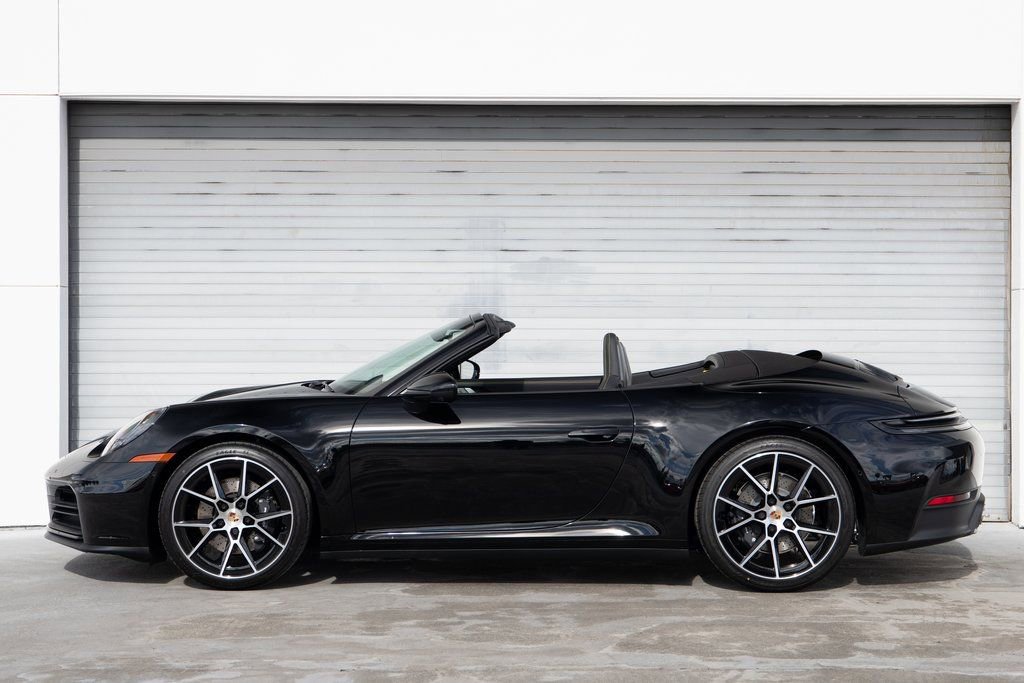 New 2026 Porsche 911 Carrera image 2