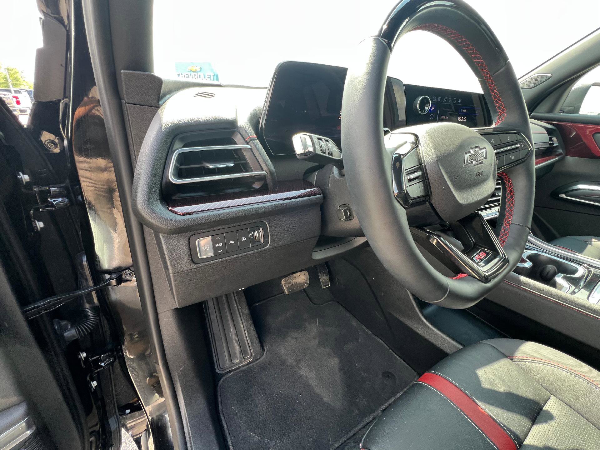 Used 2024 Chevrolet Traverse RS image 10