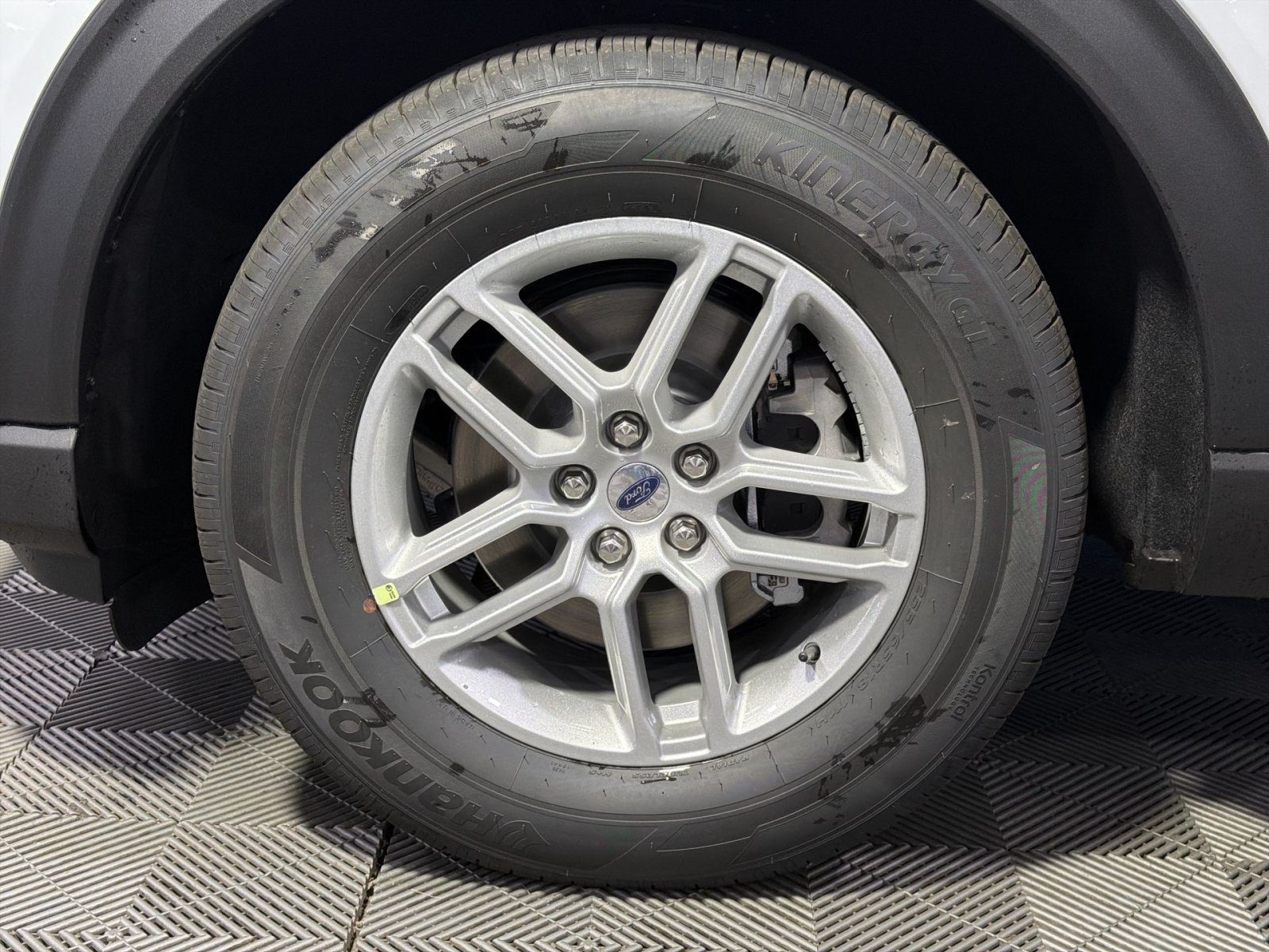 New 2026 Ford Explorer Active AWD/4WD image 16