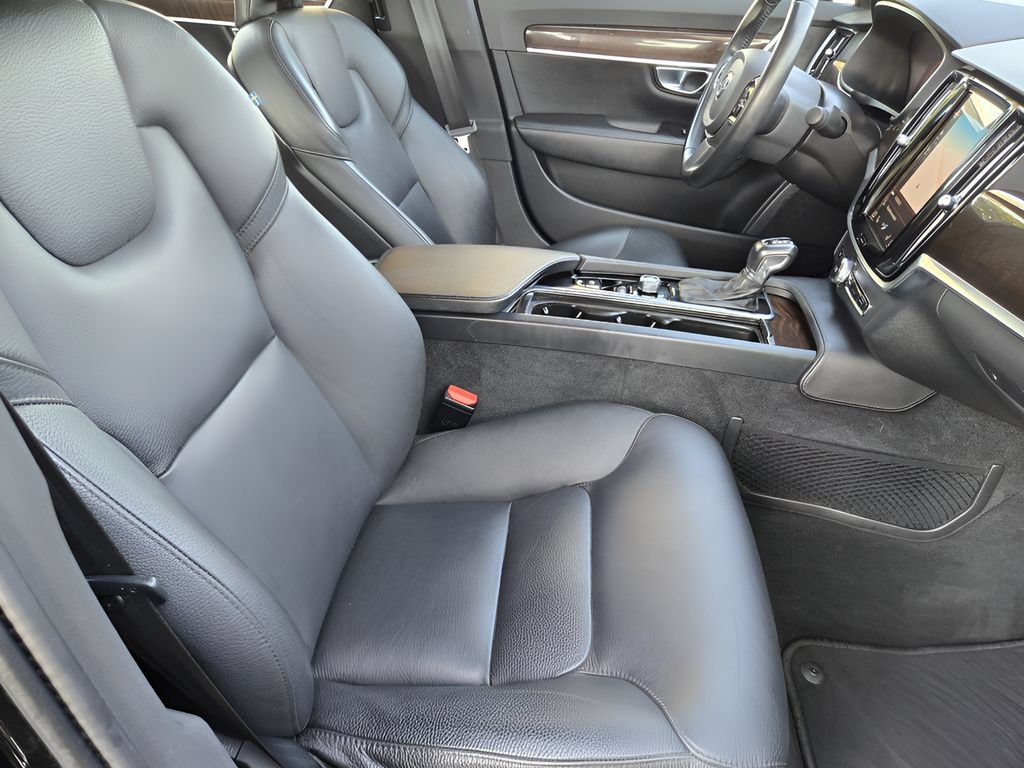 Used 2020 Volvo S90 T6 Momentum AWD/4WD image 12
