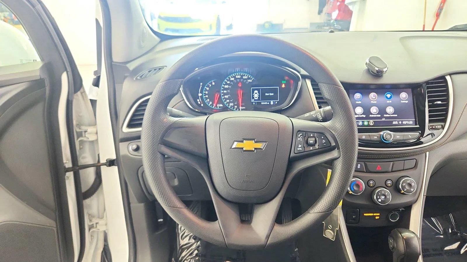 Used 2020 Chevrolet Trax LS FWD image 24