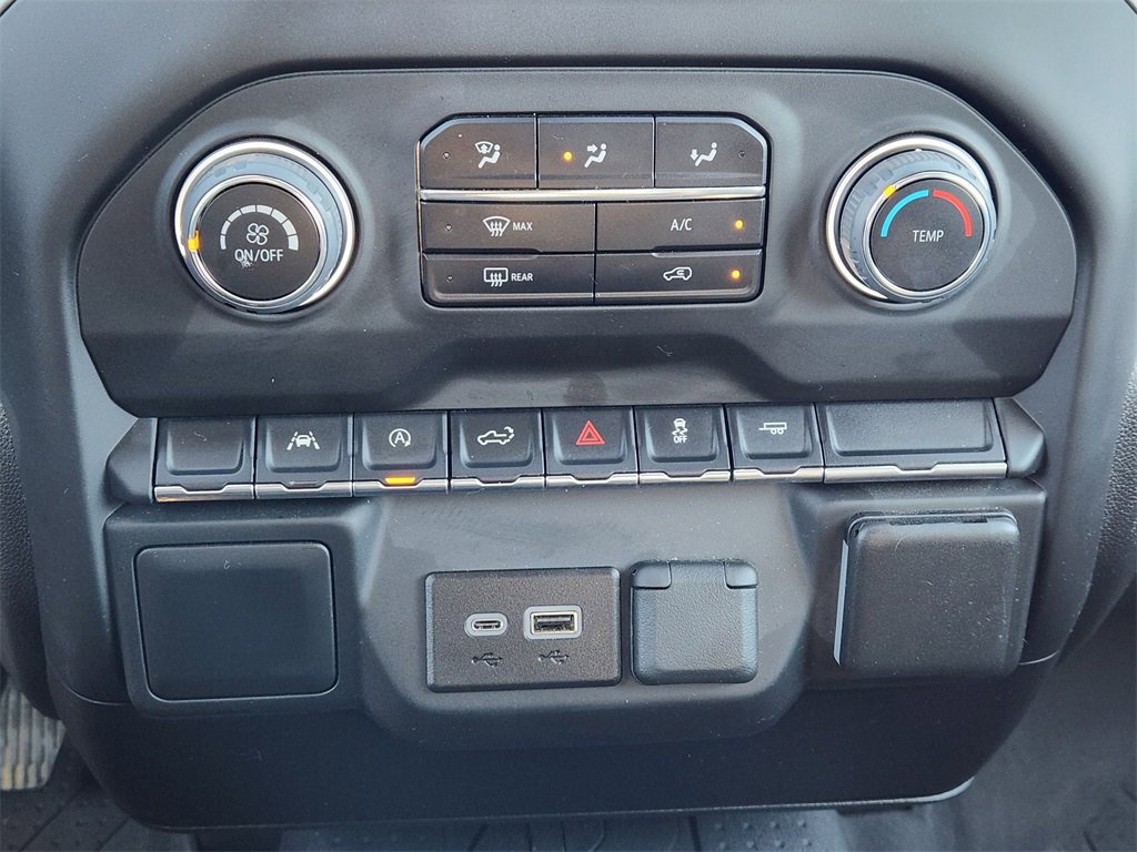 Used 2024 Chevrolet Silverado 1500 Custom image 19