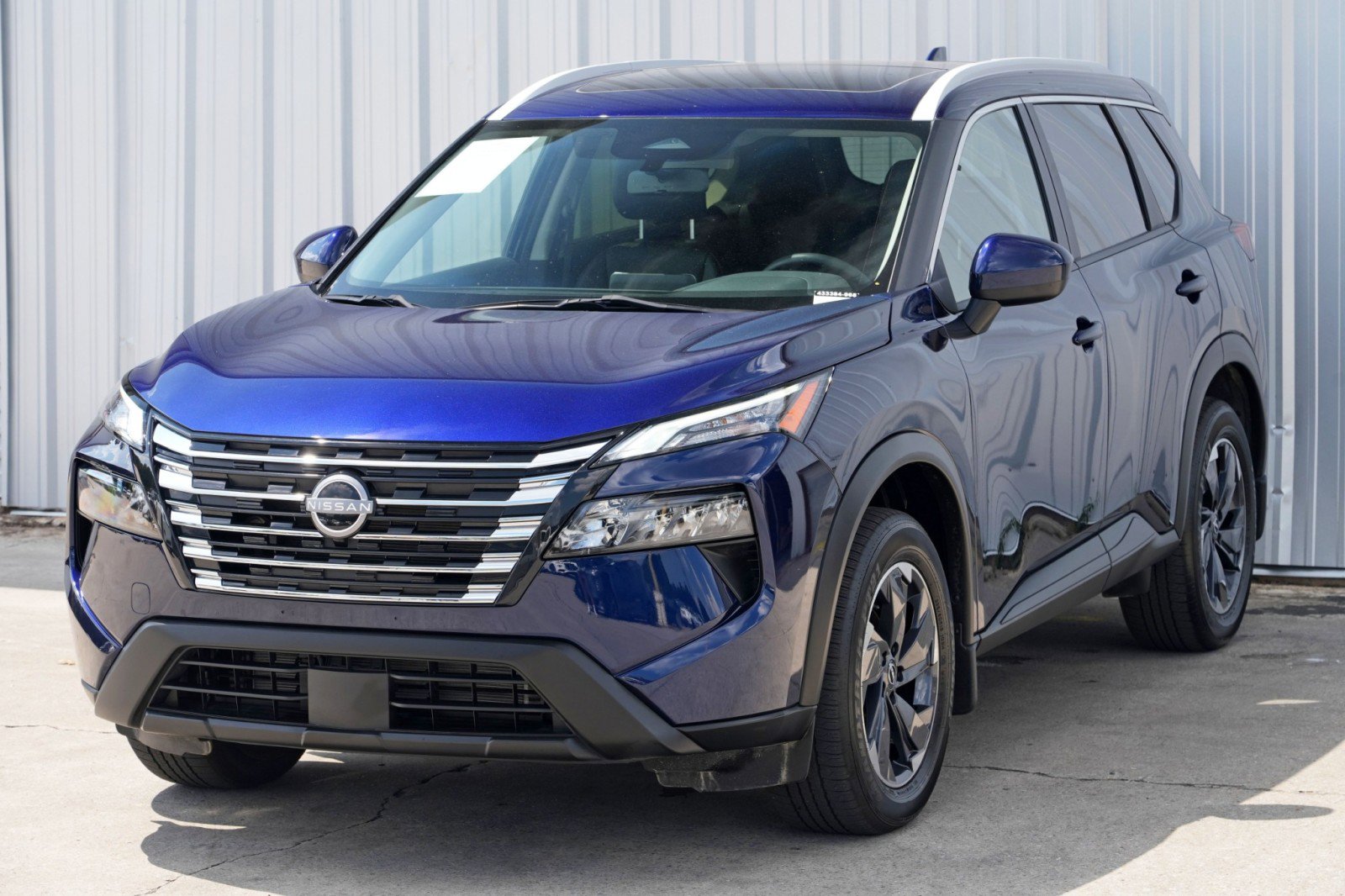 Used 2024 Nissan Rogue SV w/ SV Premium Package image 42