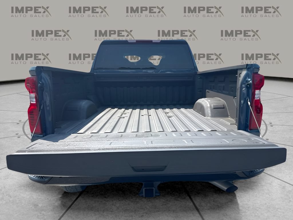 Used 2025 Chevrolet Silverado 2500 Custom AWD/4WD image 16