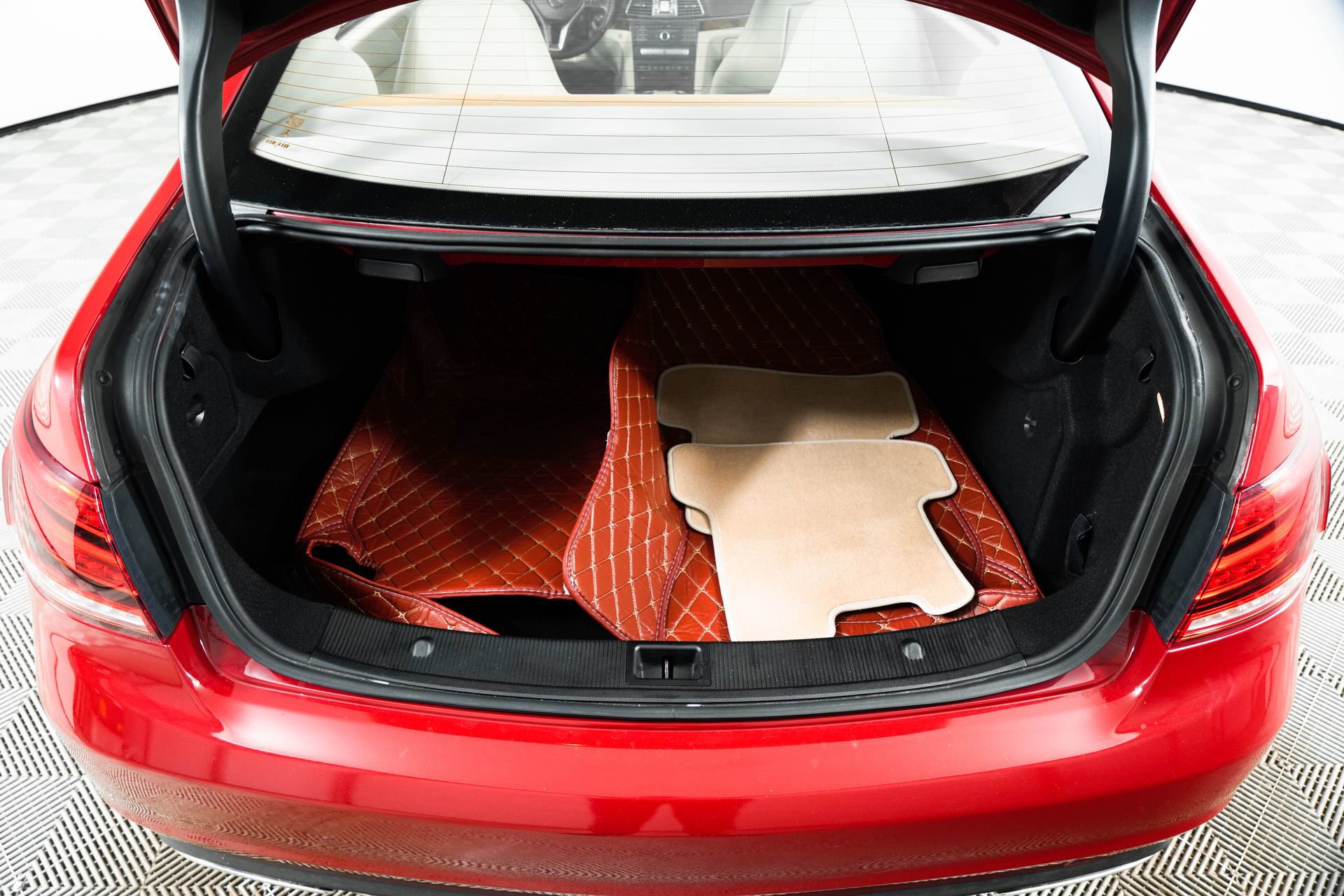 Used 2016 Mercedes-Benz E 400 Coupe image 28