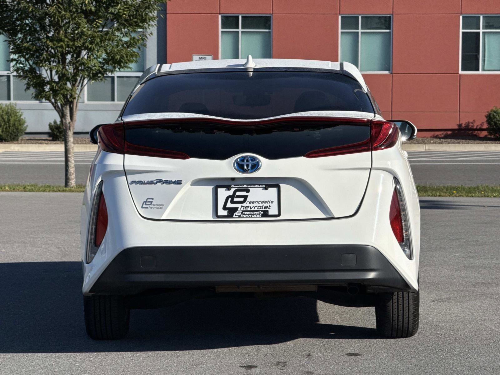 Used 2021 Toyota Prius Prime Limited image 24