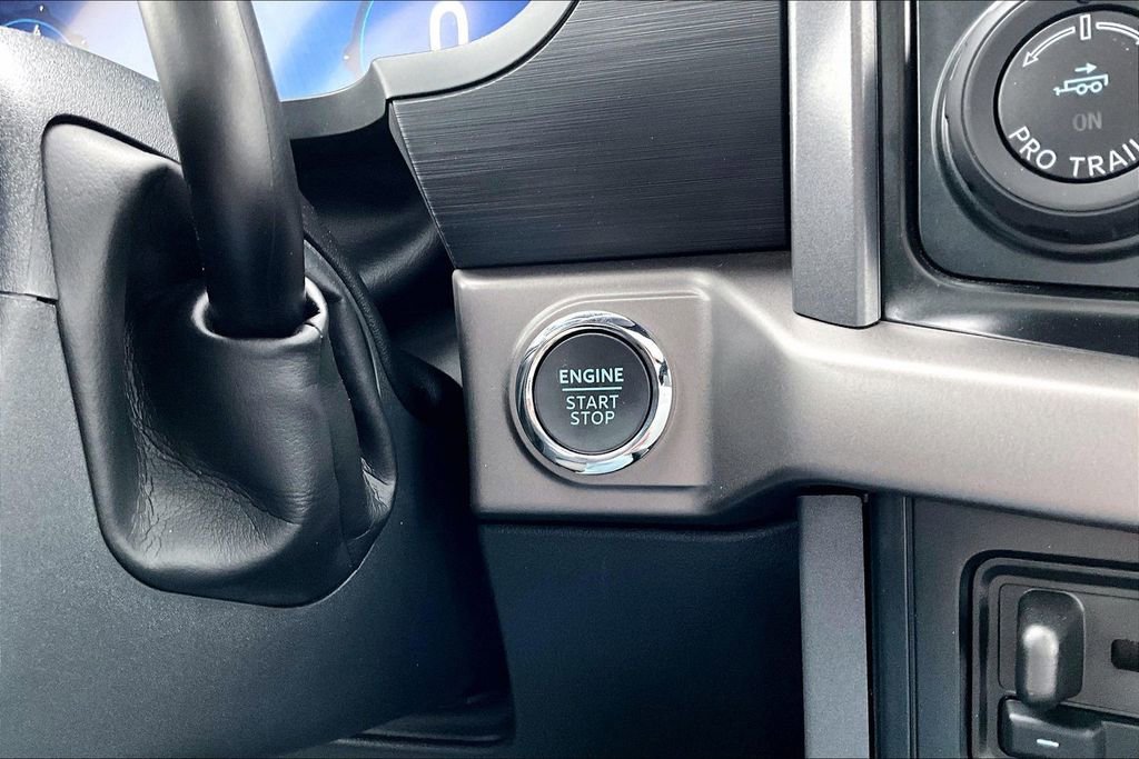 Used 2025 Ford F150 XLT w/ Equipment Group 303A High image 21