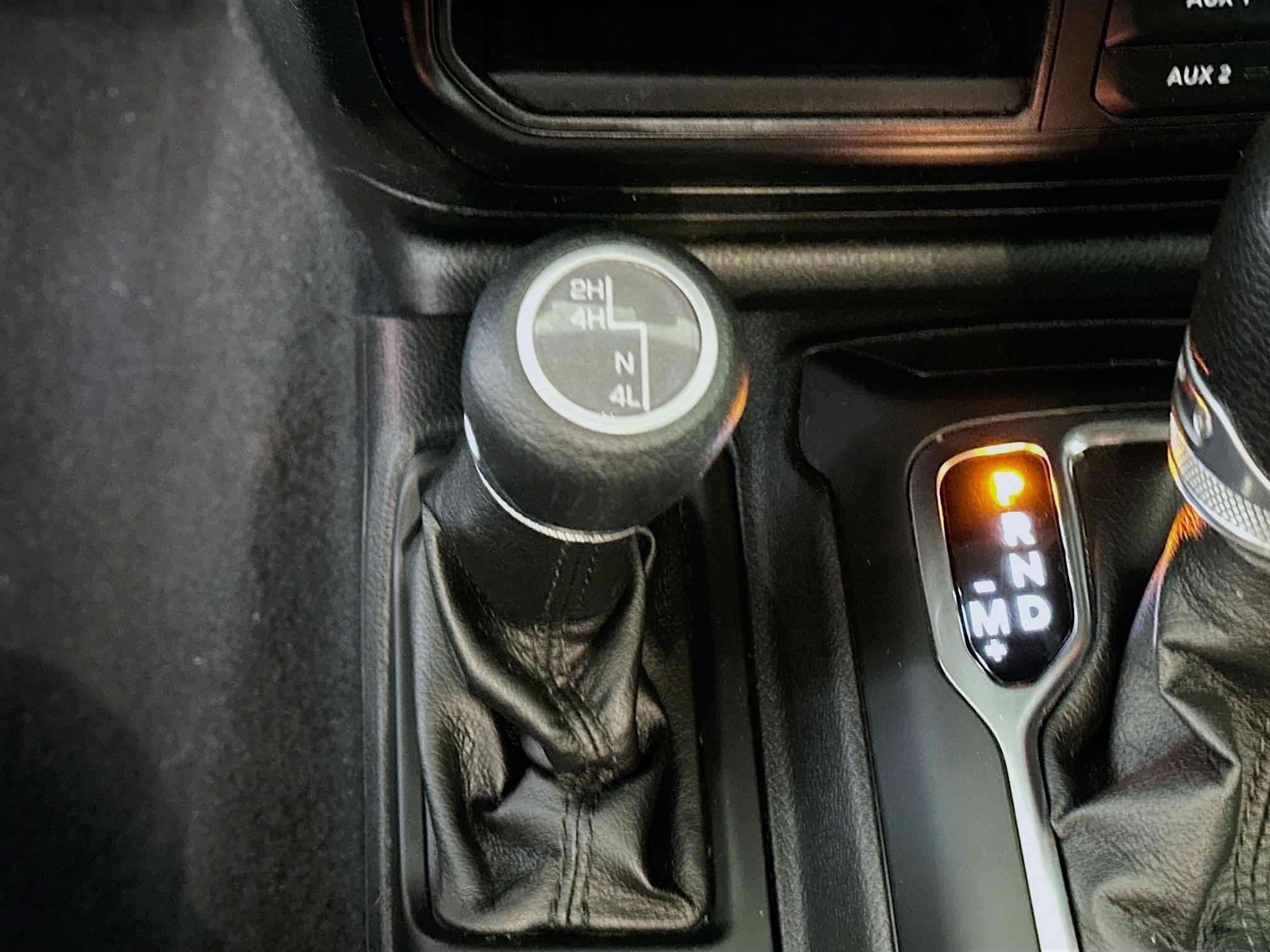 Used 2022 Jeep Wrangler Sport S image 24