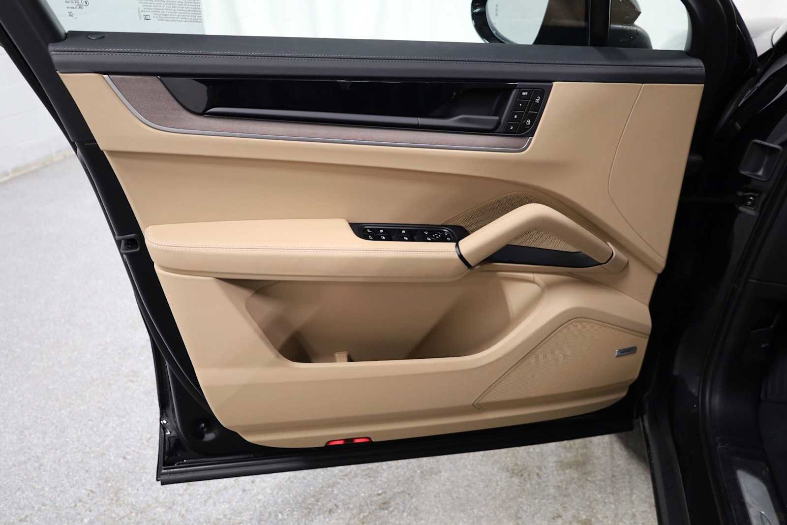 New 2026 Porsche Cayenne S image 16