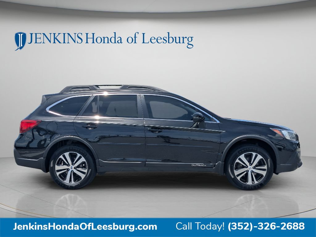 Used 2018 Subaru Outback 2.5i Limited AWD/4WD image 2