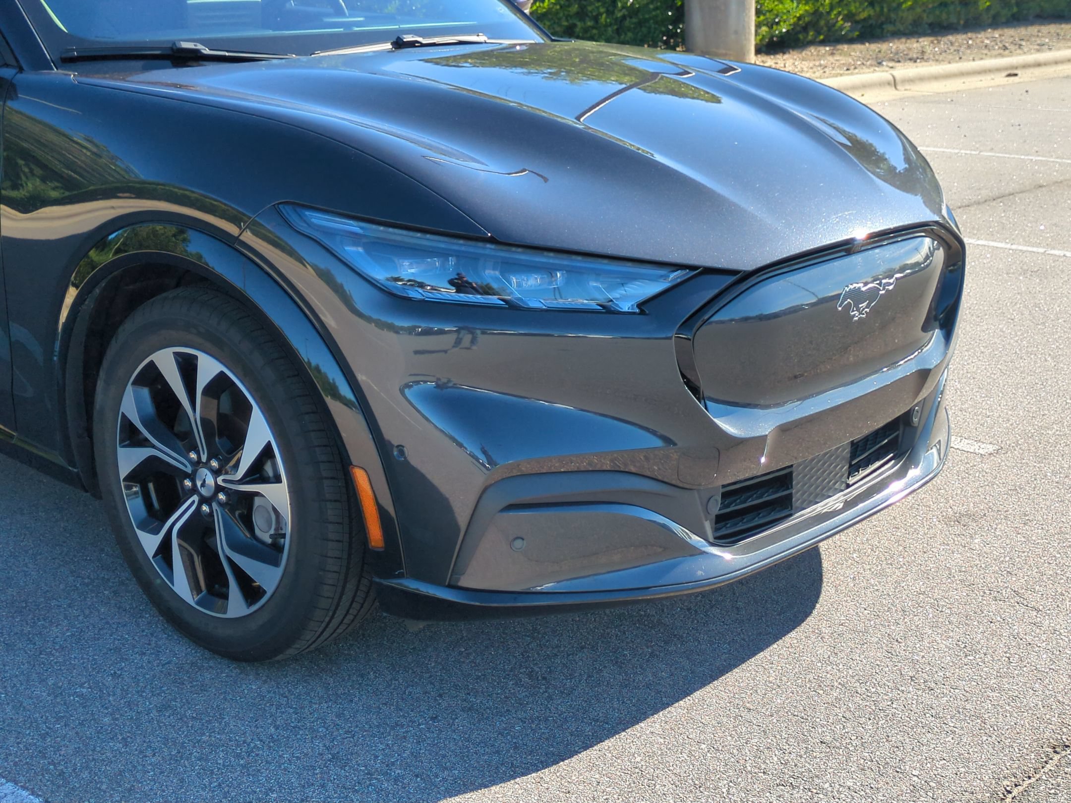 Used 2022 Ford Mustang Mach-E Premium RWD image 10