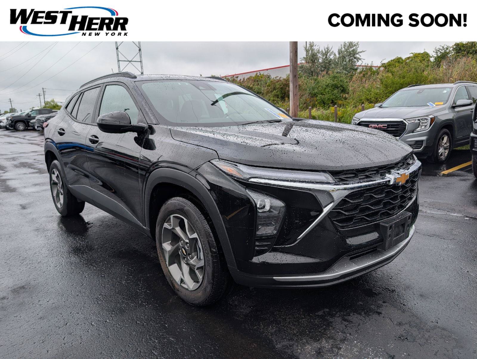 Used 2025 Chevrolet Trax LT w/ Driver Confidence Package FWD image 1