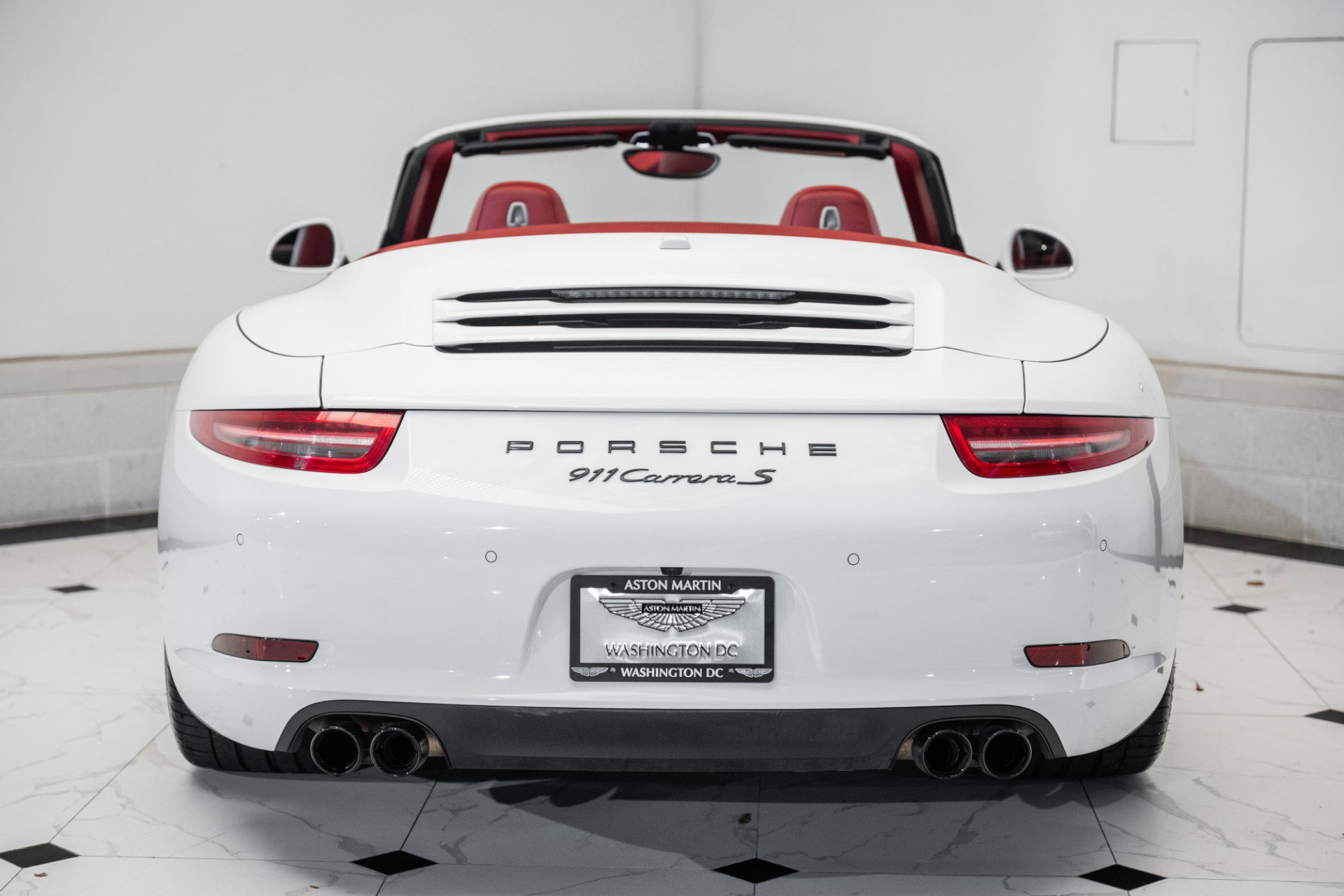 Used 2016 Porsche 911 Carrera S image 8