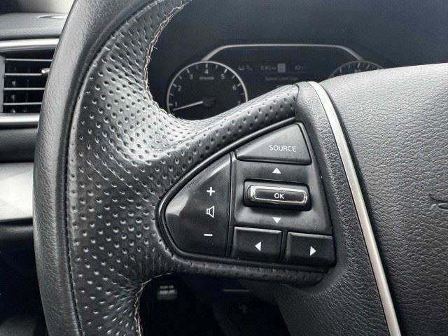 Used 2022 Nissan Maxima SV w/ Floor Mat Group FWD image 22