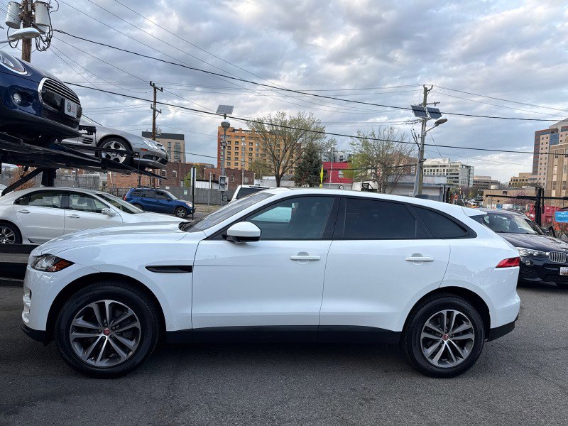 Used 2020 Jaguar F-PACE Premium image 7