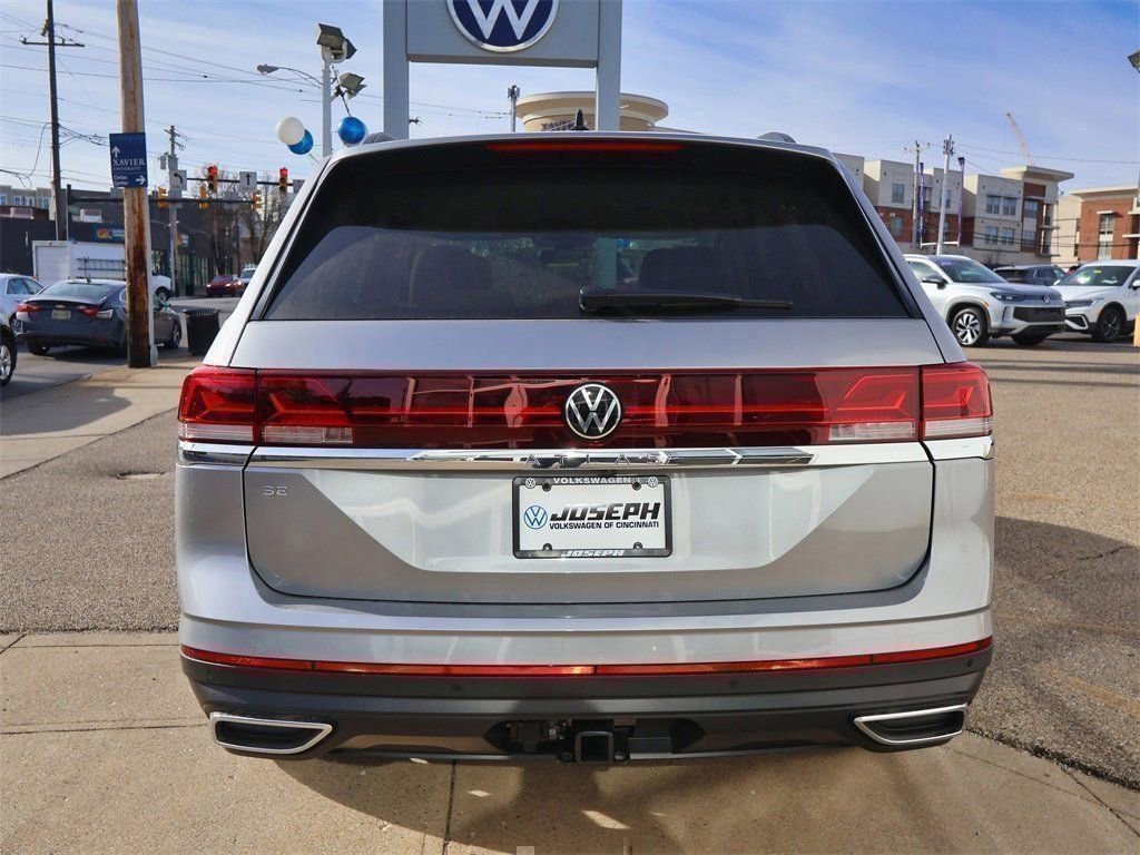 New 2026 Volkswagen Atlas SE image 4