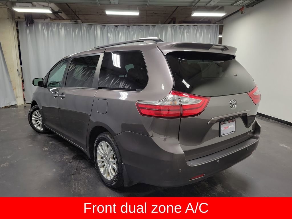Used 2017 Toyota Sienna XLE image 6